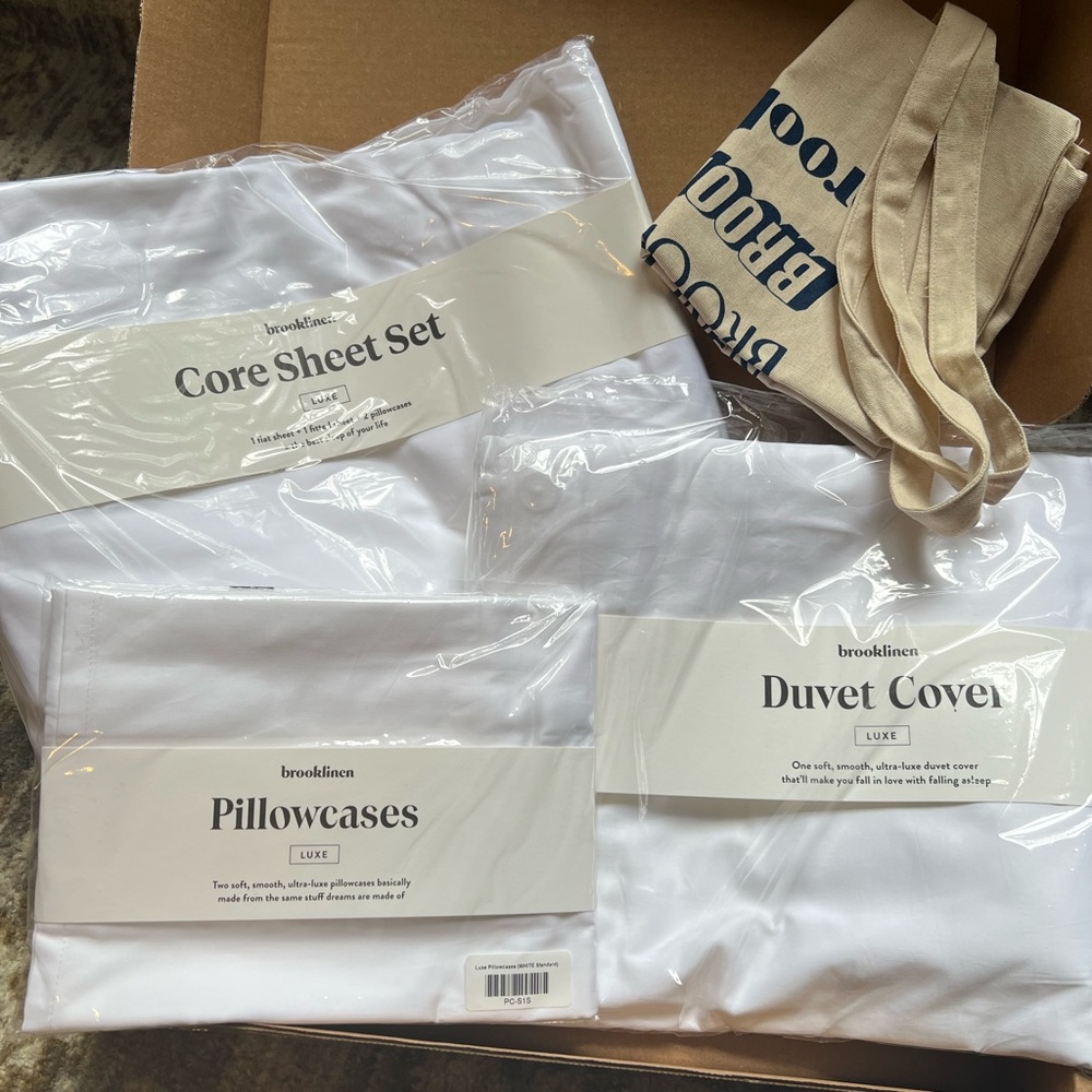Brooklinen Luxe Hardcore Sheet Set in Queen
